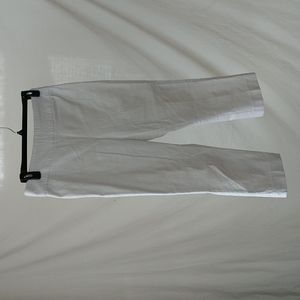 St John's Bay Capri White Stretch size 14